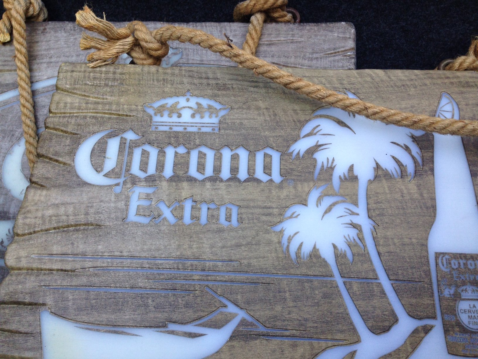 Corona コロナビール ウッド調ネオン 電飾看板を買取らせていただきました。 | 横浜の古本・デアゴスティーニ・中古カメラ・ご遺品の出張高価買取  / 宅配買取 / スターBOOKs